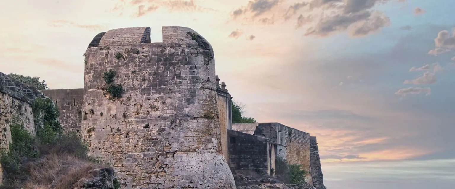 Diu, taxi from Talala Gir by The GIR Tours & Travels